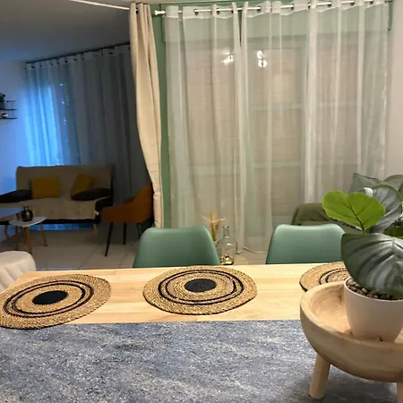 Lynaya Apartament *
