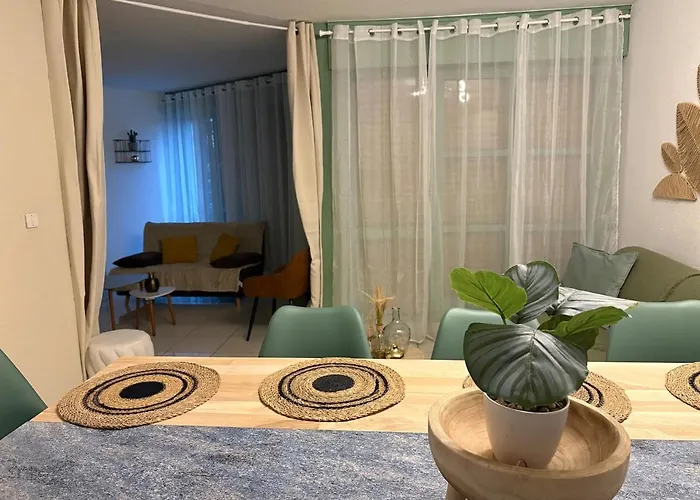 Lynaya Διαμέρισμα