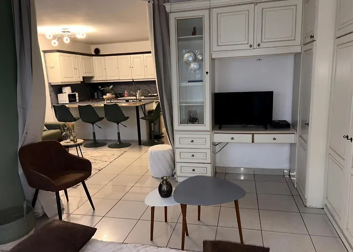 Lynaya Διαμέρισμα *